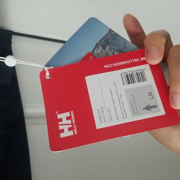 VEST - Picture 7 of 7